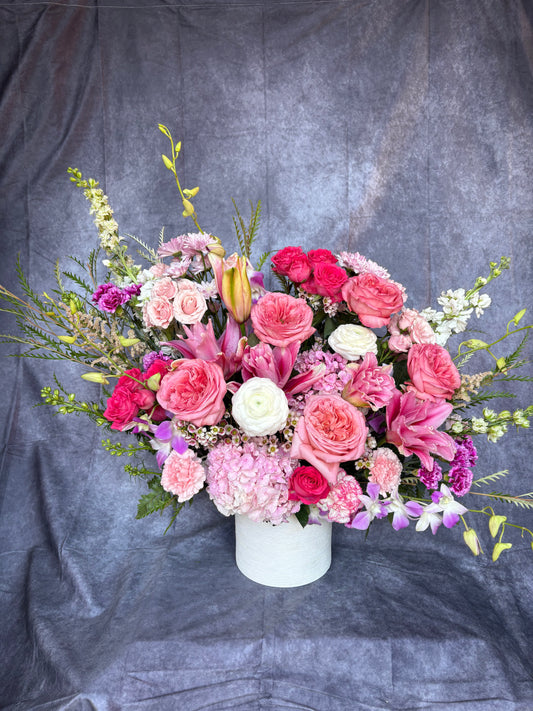 NIGIWAI – Lively Japanese Celebration Flowers by Ichirin